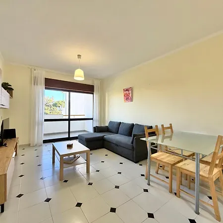 דירה Cv - With Pool And 200 Meters From