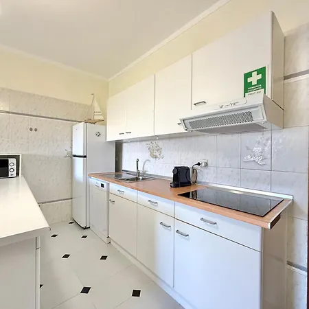 Cv - With Pool And 200 Meters From Appartement