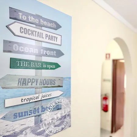 Cv - With Pool And 200 Meters From * Porches (Algarve)