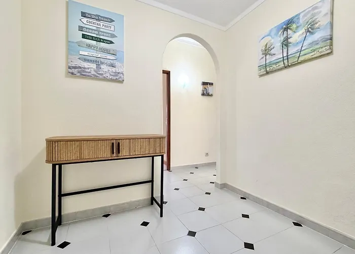 Cv - With Pool And 200 Meters From Appartamento *