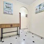 Cv - With Pool And 200 Meters From 아파트 *