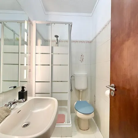 Cv - With Pool And 200 Meters From 포르체스